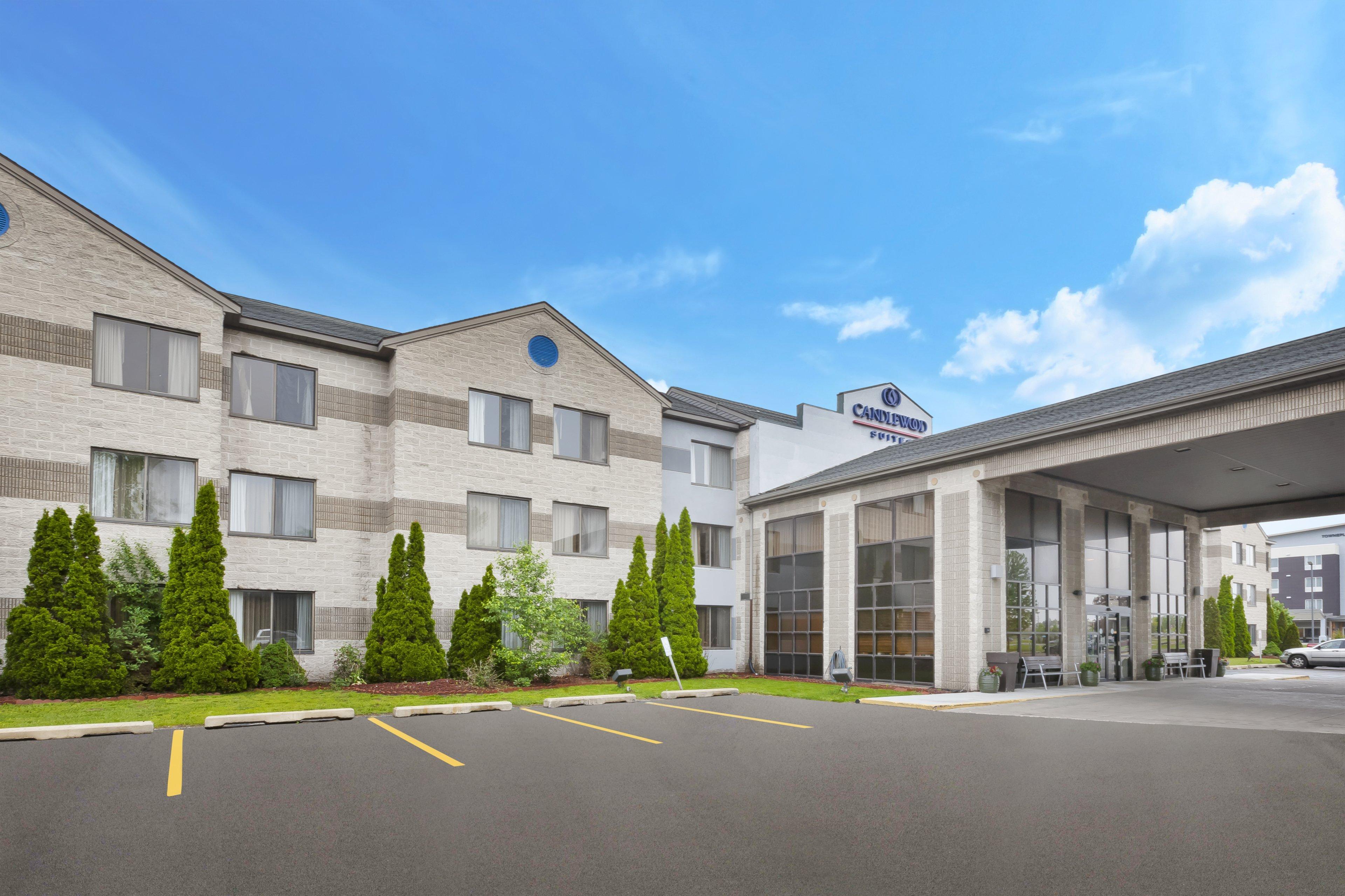 Candlewood Suites Grand Rapids Airport By Ihg Cascade Exteriör bild