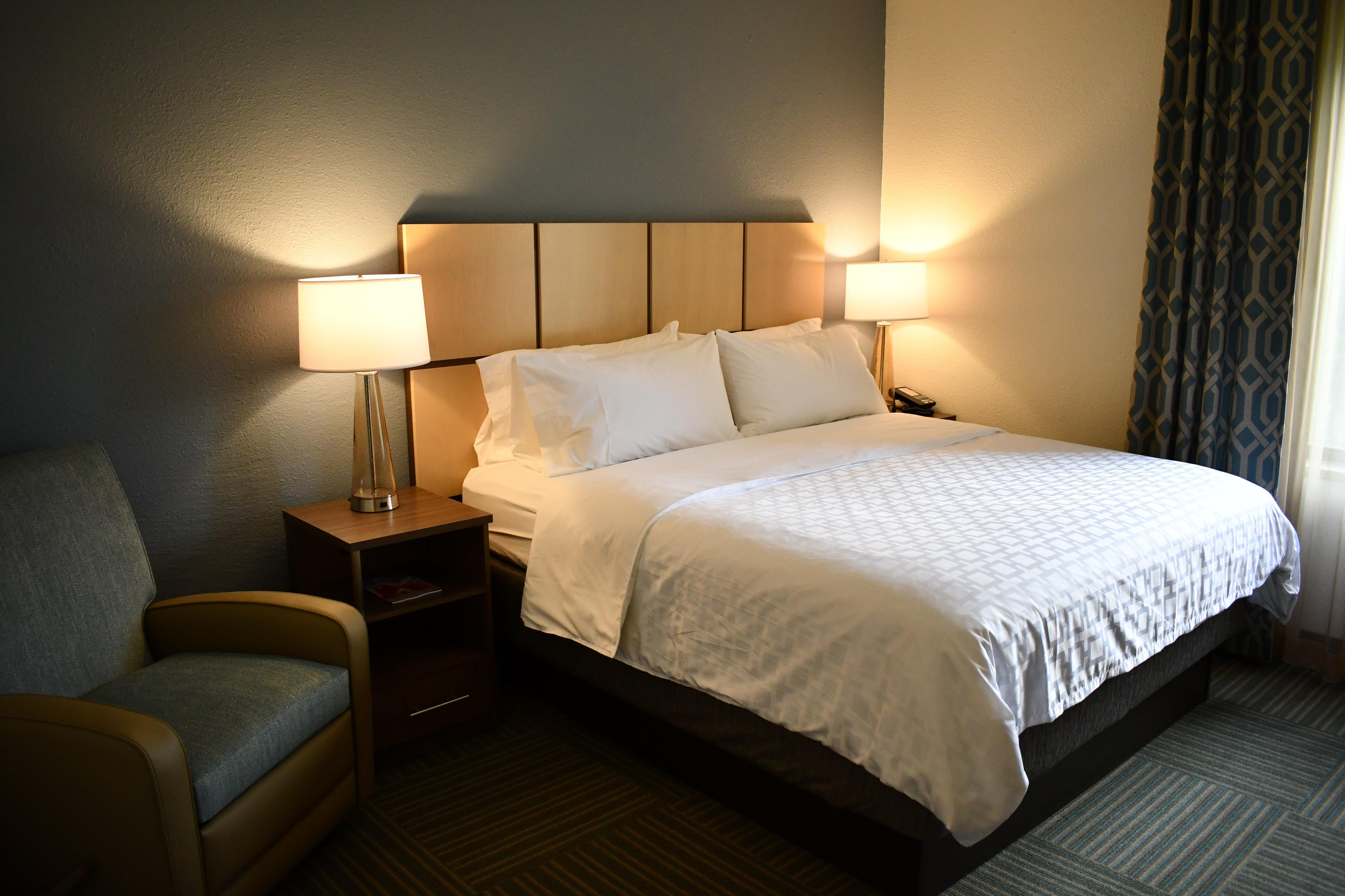 Candlewood Suites Grand Rapids Airport By Ihg Cascade Exteriör bild
