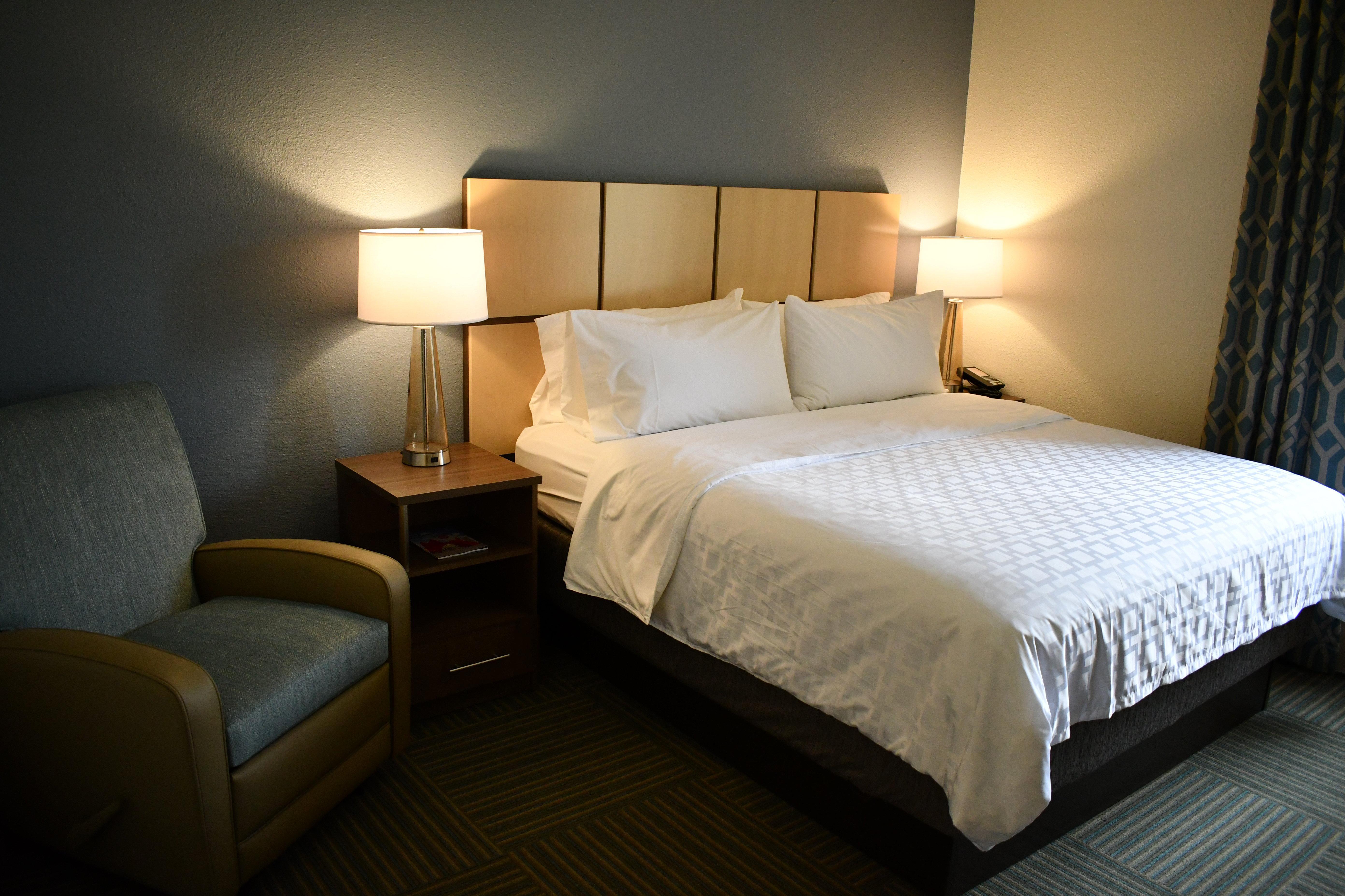 Candlewood Suites Grand Rapids Airport By Ihg Cascade Exteriör bild