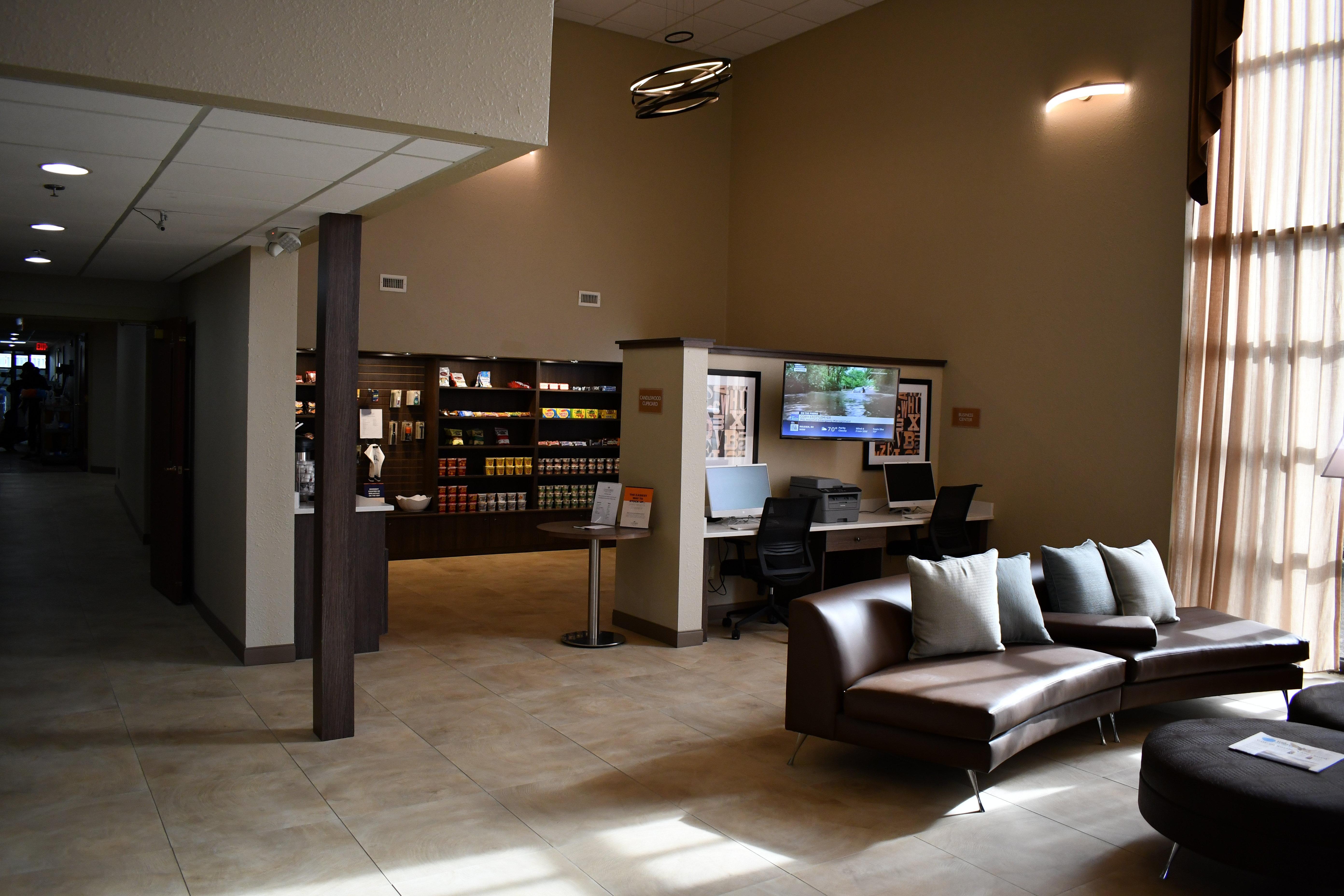 Candlewood Suites Grand Rapids Airport By Ihg Cascade Exteriör bild