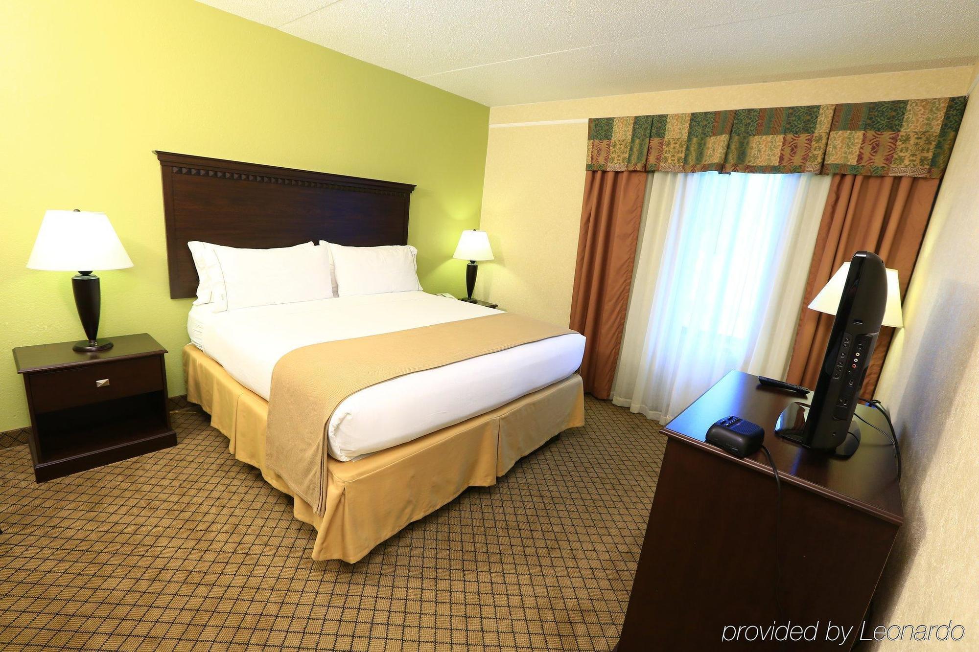 Candlewood Suites Grand Rapids Airport By Ihg Cascade Exteriör bild