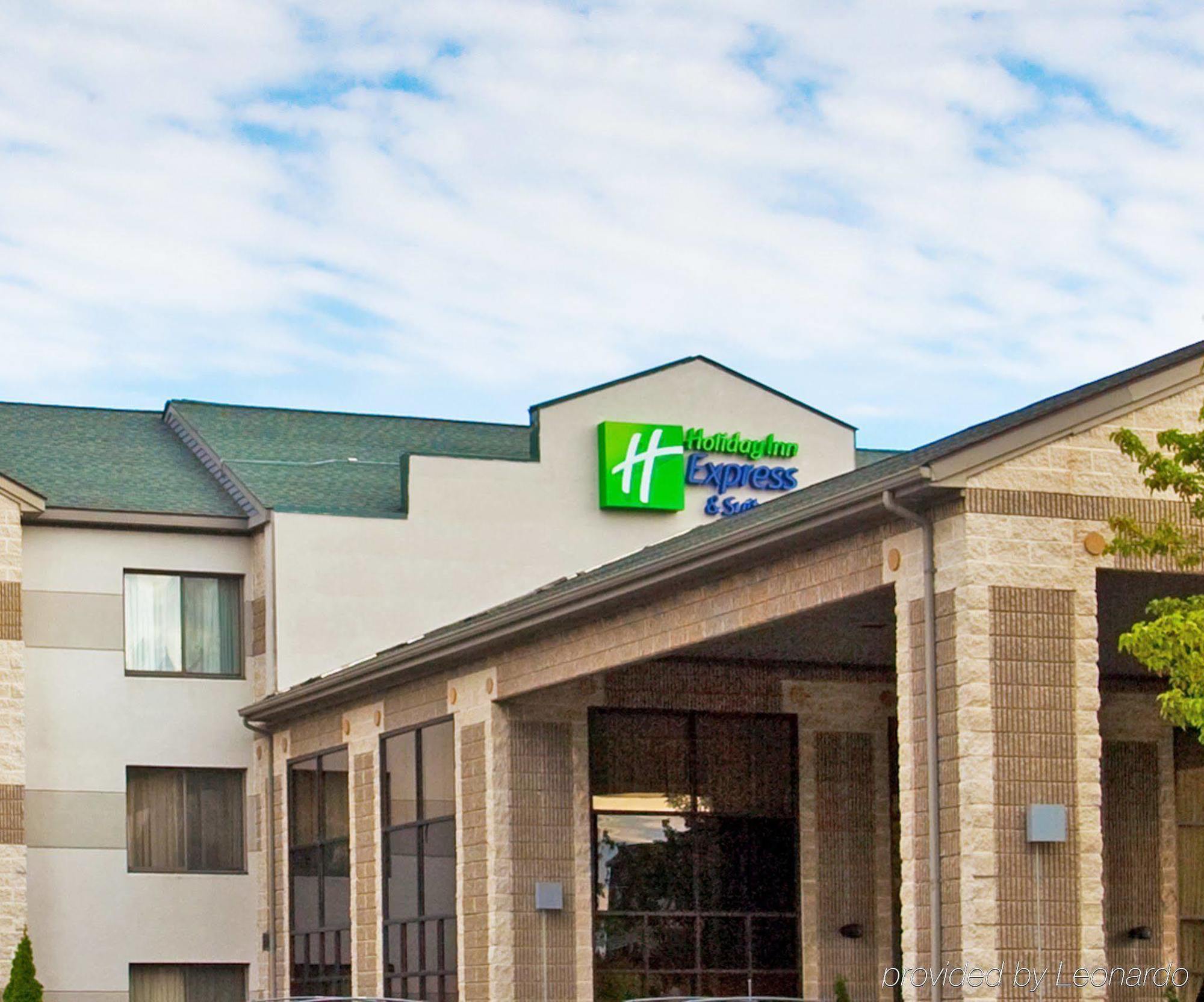 Candlewood Suites Grand Rapids Airport By Ihg Cascade Exteriör bild