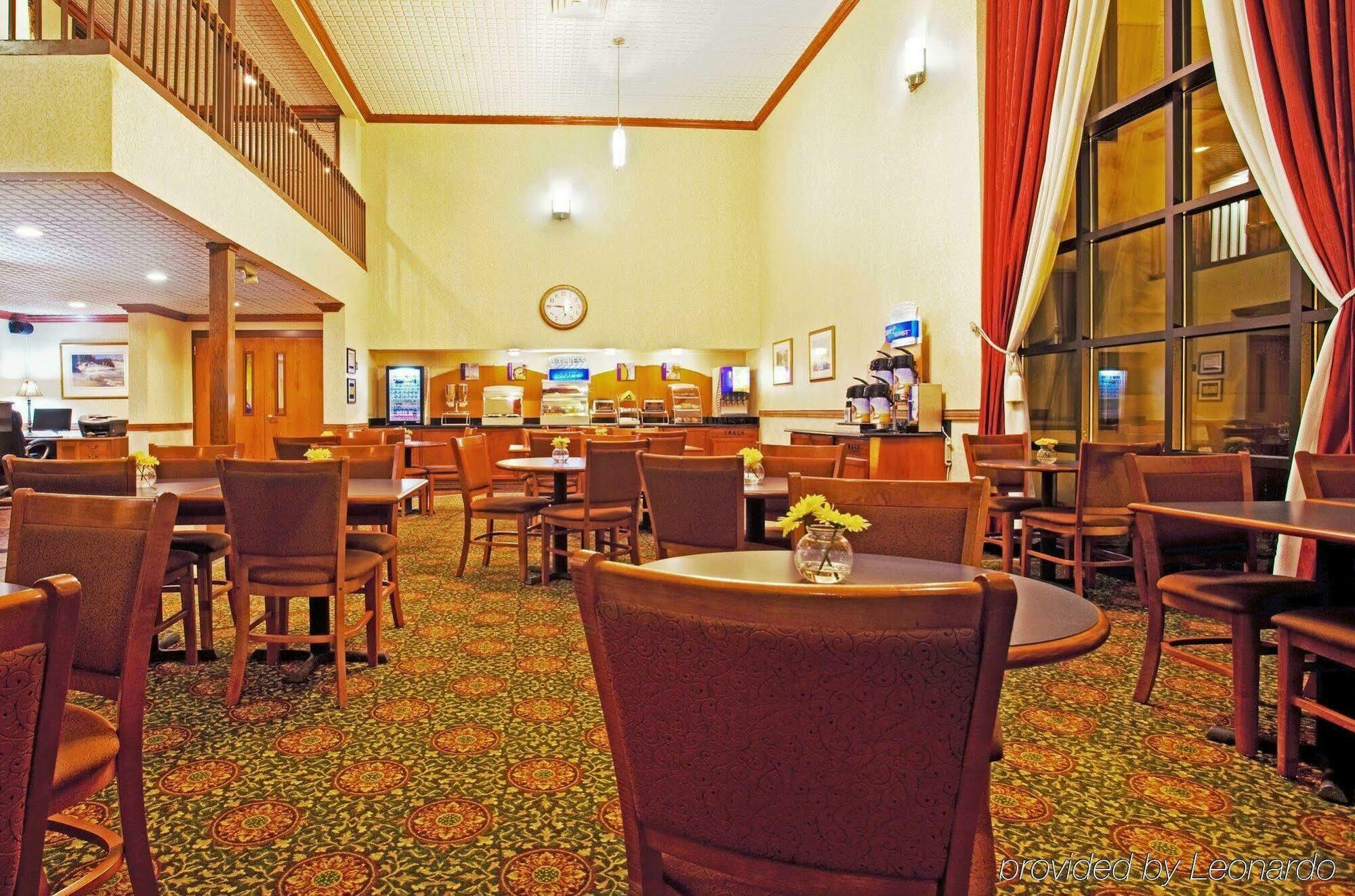 Candlewood Suites Grand Rapids Airport By Ihg Cascade Exteriör bild
